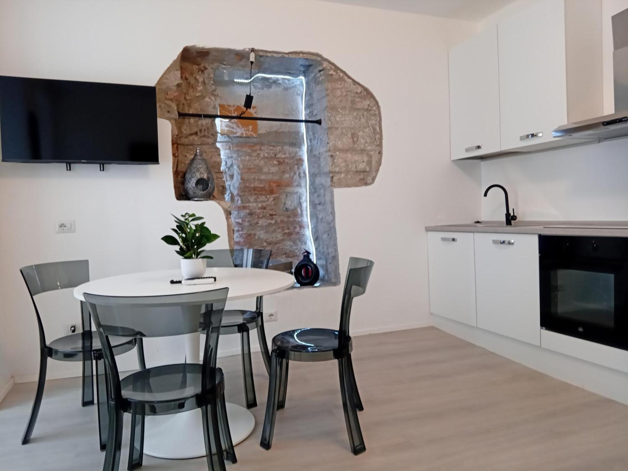 History Luxury Central Apartment By Revenue House Como Eksteriør billede